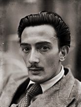 Salvador Dalí.
